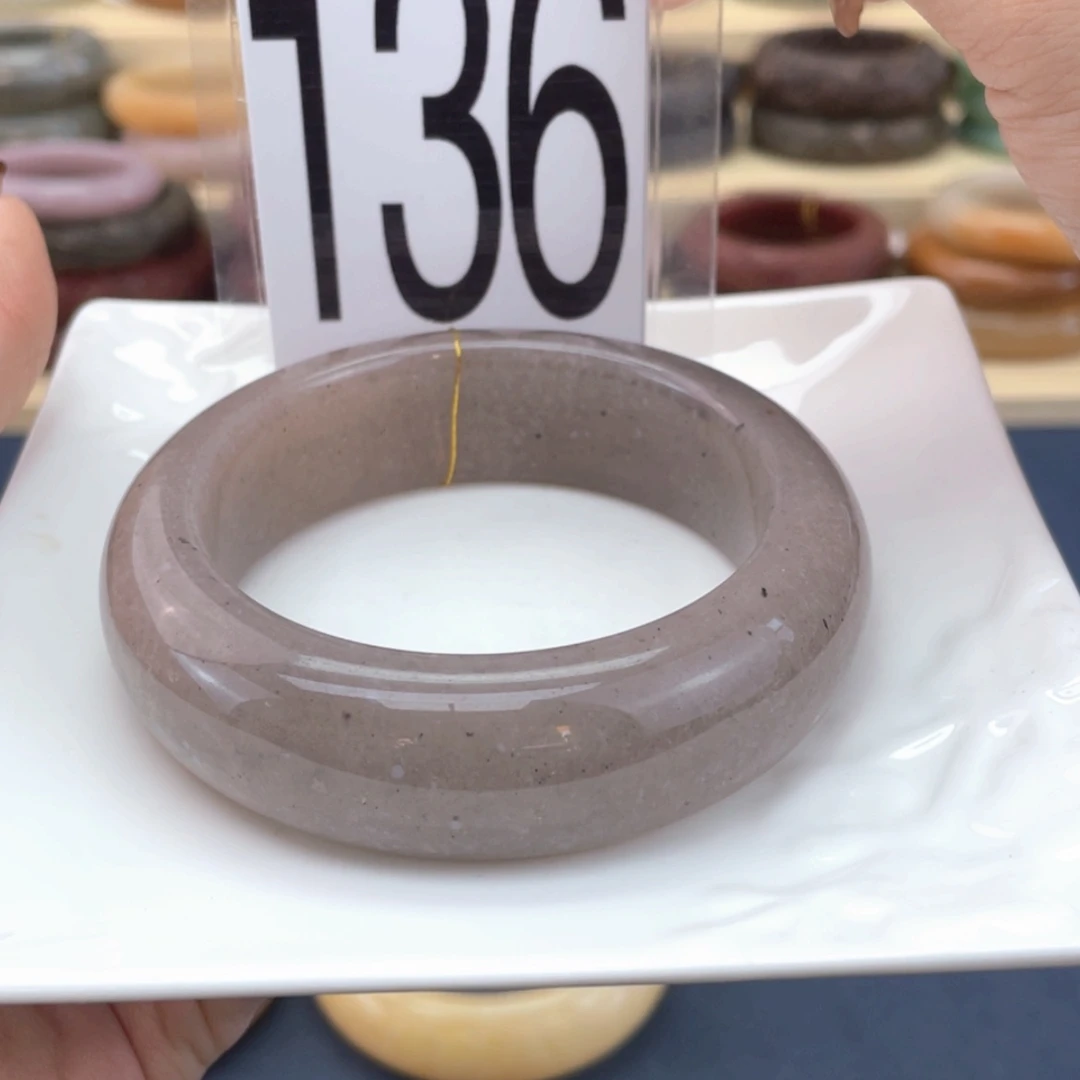 【闪购商品】石英质玉手镯未镶嵌