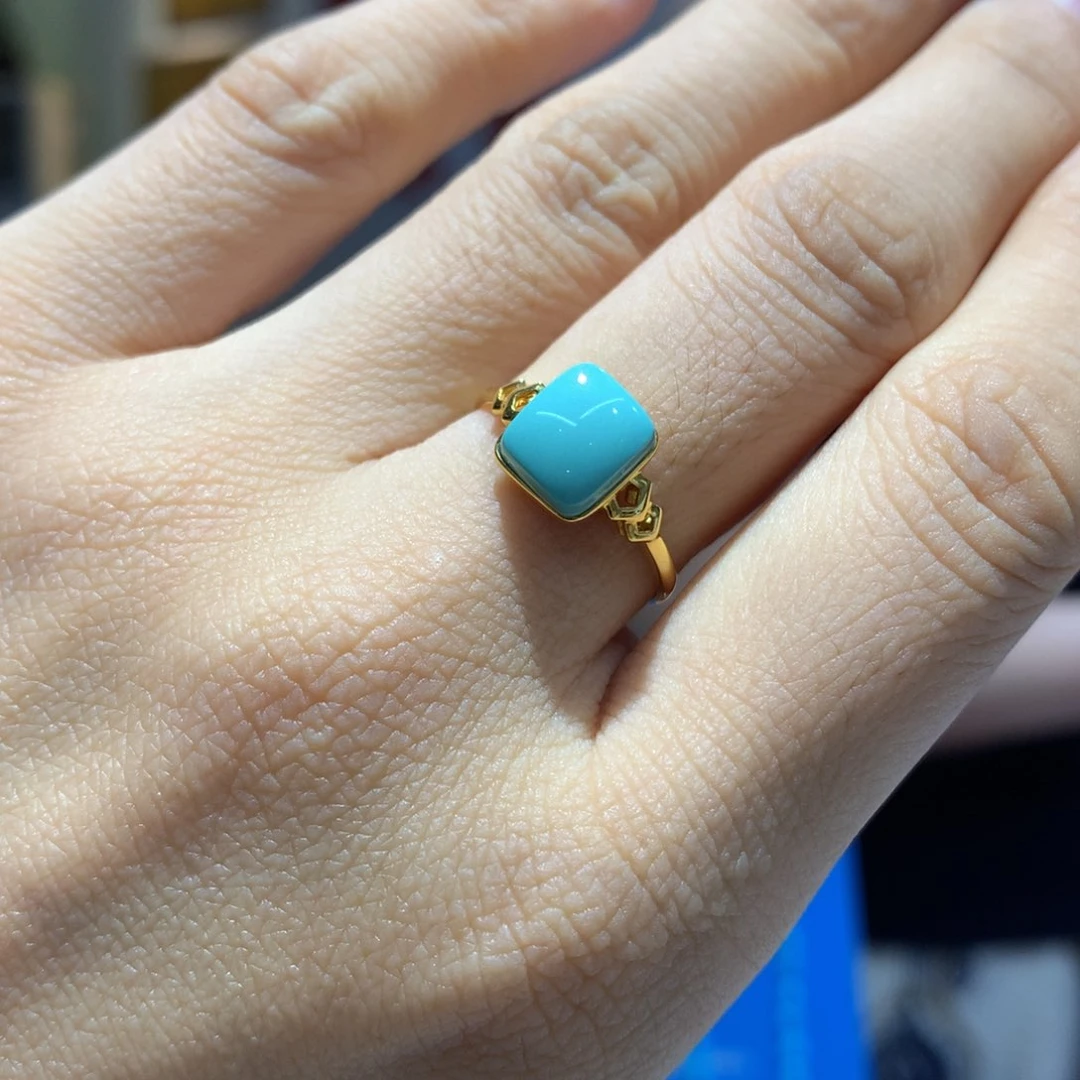 绿松石18K金镶嵌戒指