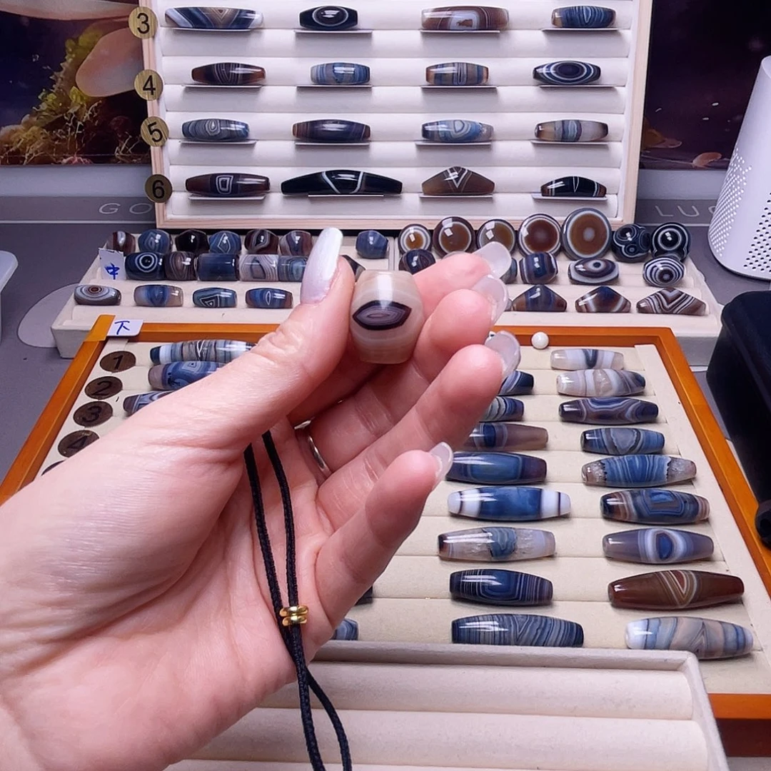 蒙***马玛瑙/玉髓未镶嵌颈饰