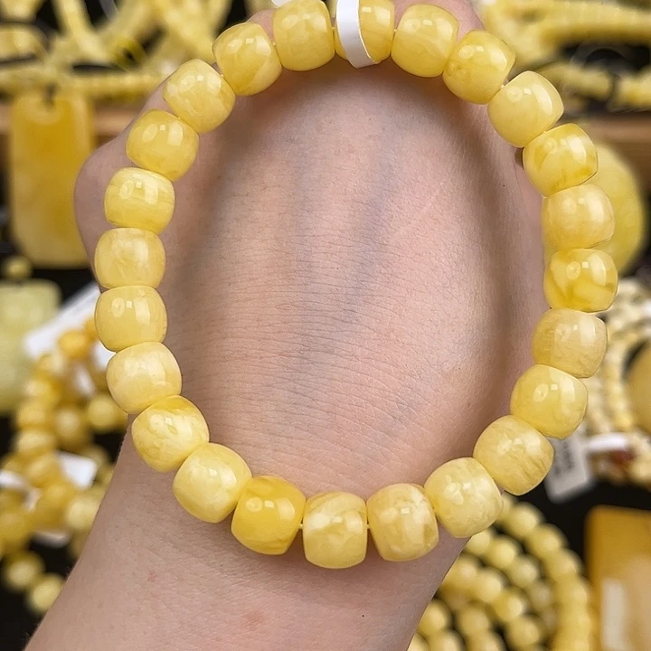 琥珀颈饰未镶嵌琥珀
