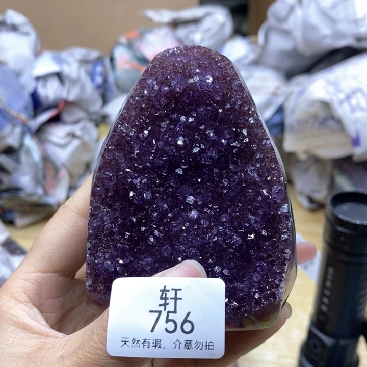 未镶嵌水晶大型摆件（非配饰）