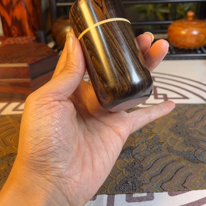 贡木紫光檀胶囊罐
