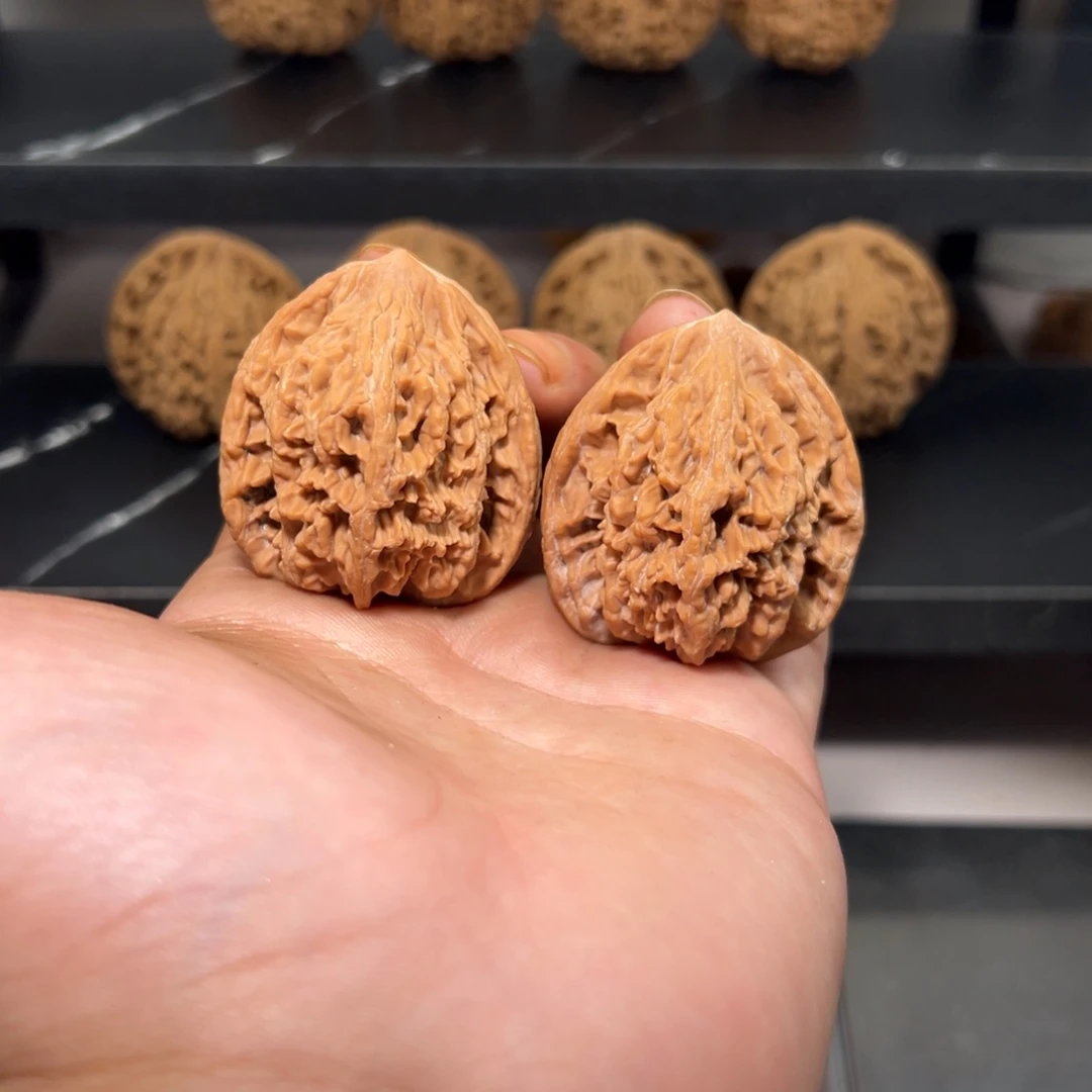 文玩核桃把件39.5高桩正尖虎头全品