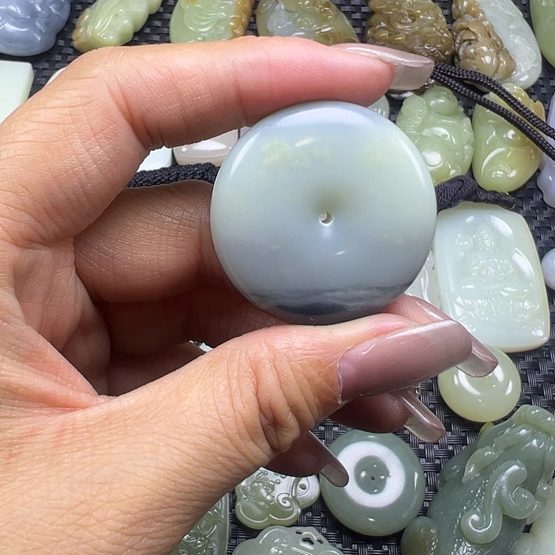 和田玉未镶嵌吊坠(不含链)卡35.2（有棉漏）