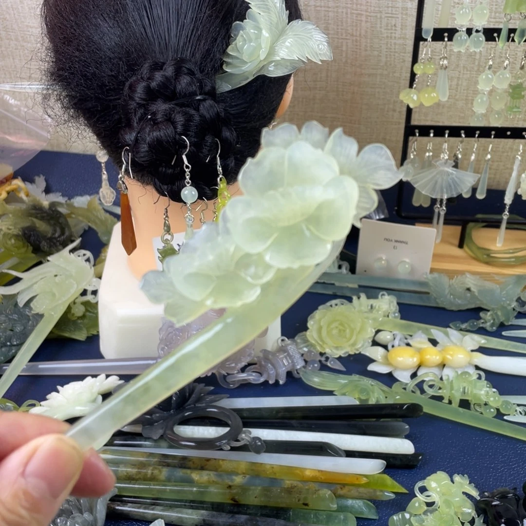 蛇纹石玉未镶嵌发饰