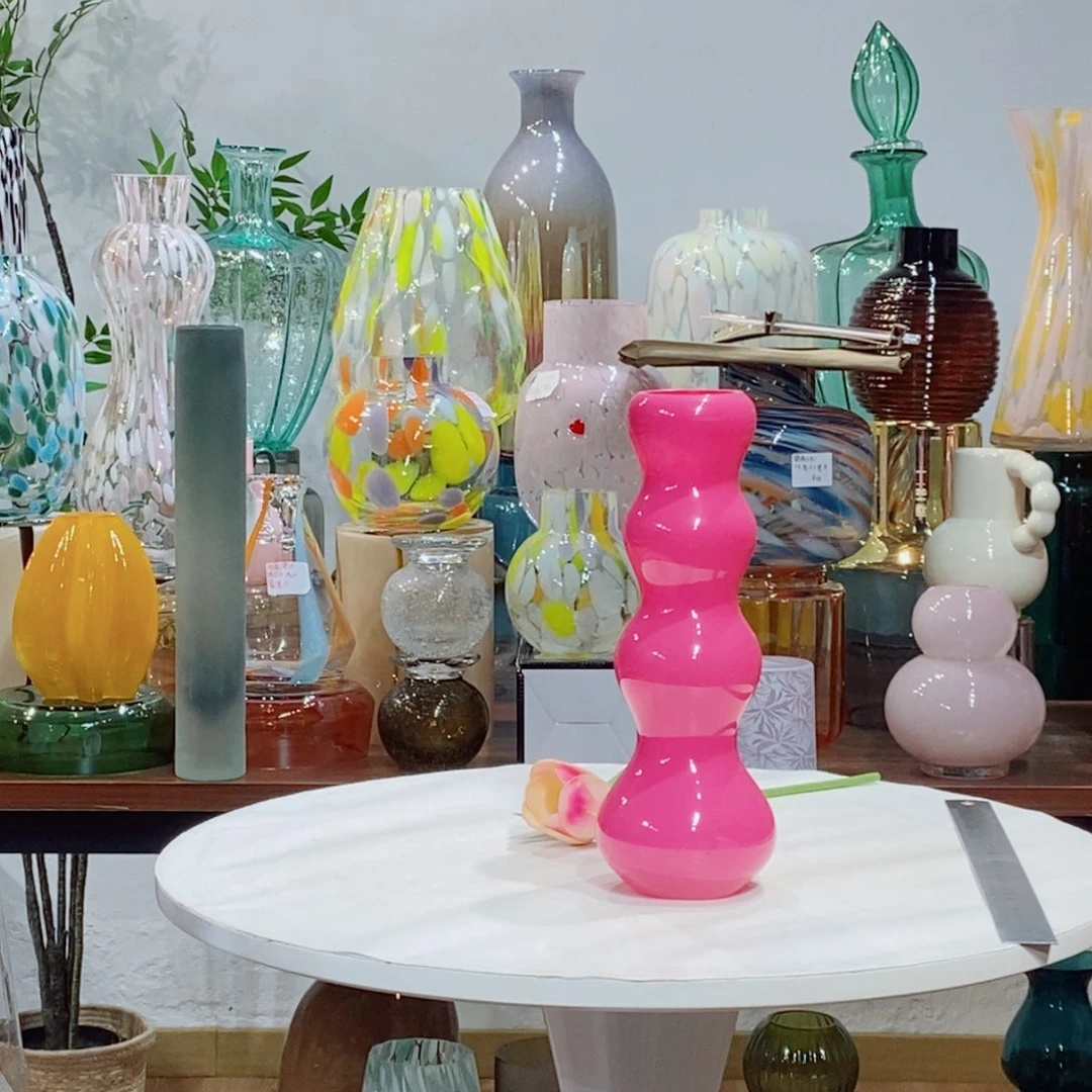 花瓶原色有剐蹭口4高25