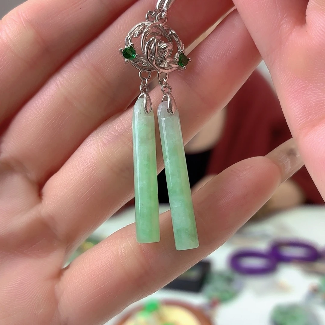 翡翠银S925镶嵌耳饰翡翠