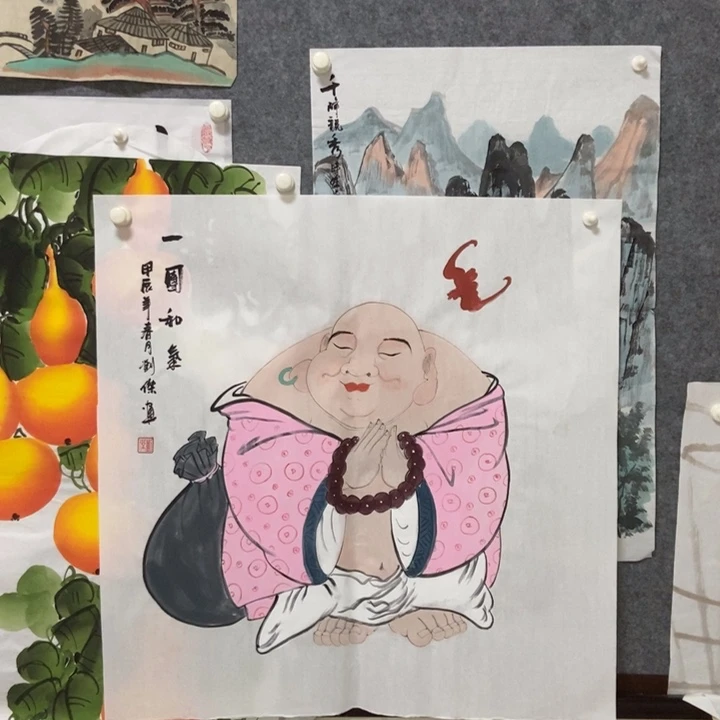 国画一团和气68厘米斗方