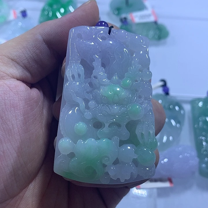 翡翠未镶嵌颈饰天然翡翠A货吊坠