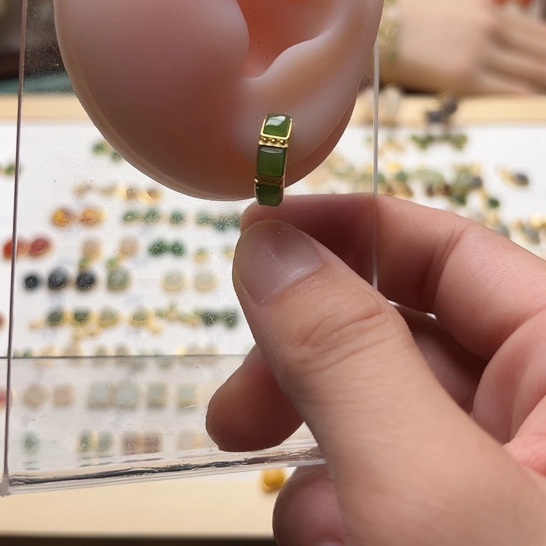 银S925镶嵌和田玉耳饰