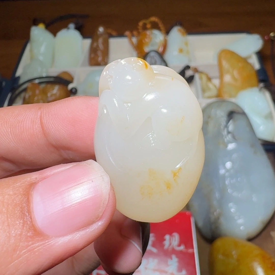 和田玉颈饰未镶嵌王*
