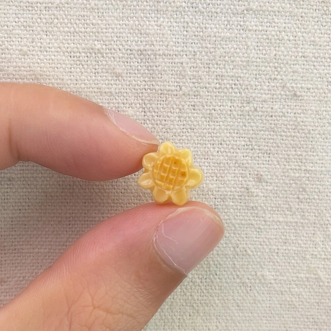 琥珀未镶嵌珠宝奇石花生