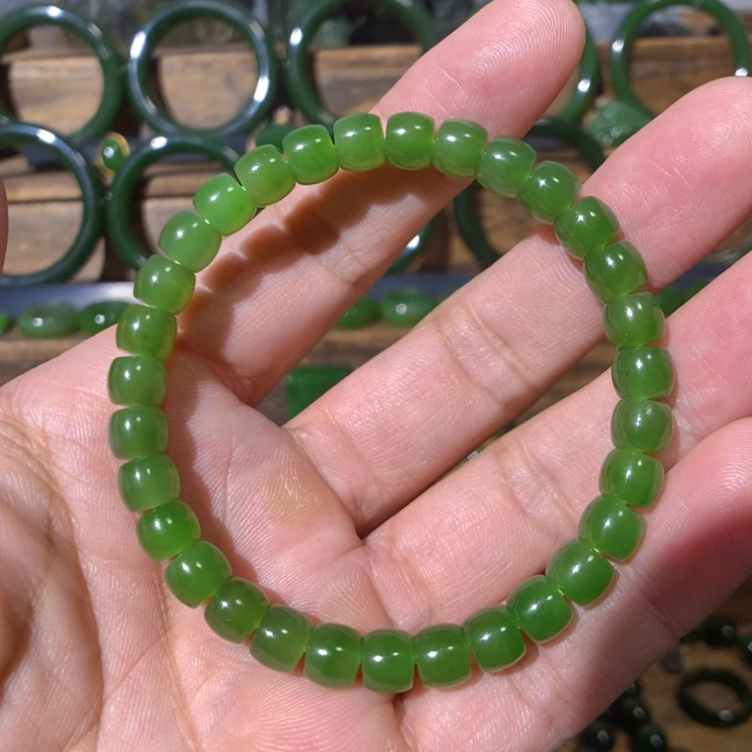 【闪购商品】吊坠(不含链)未镶嵌和田玉巴料阳绿手串 7