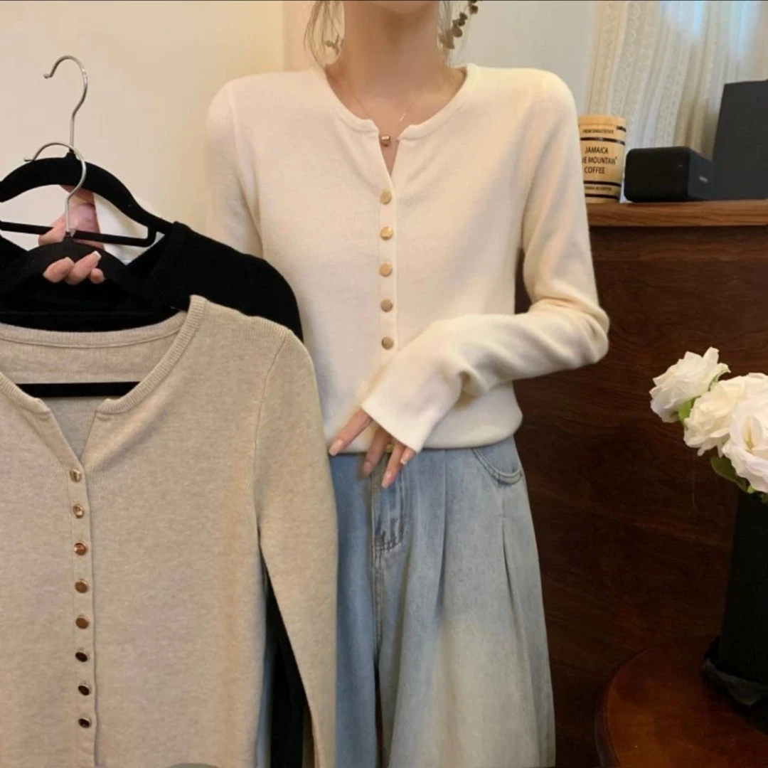 秋冬韩版时尚百搭修身单排金属扣气质针织开衫女装显瘦毛衣外套