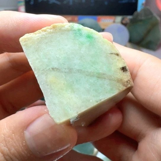 翡翠未镶嵌颈饰27566