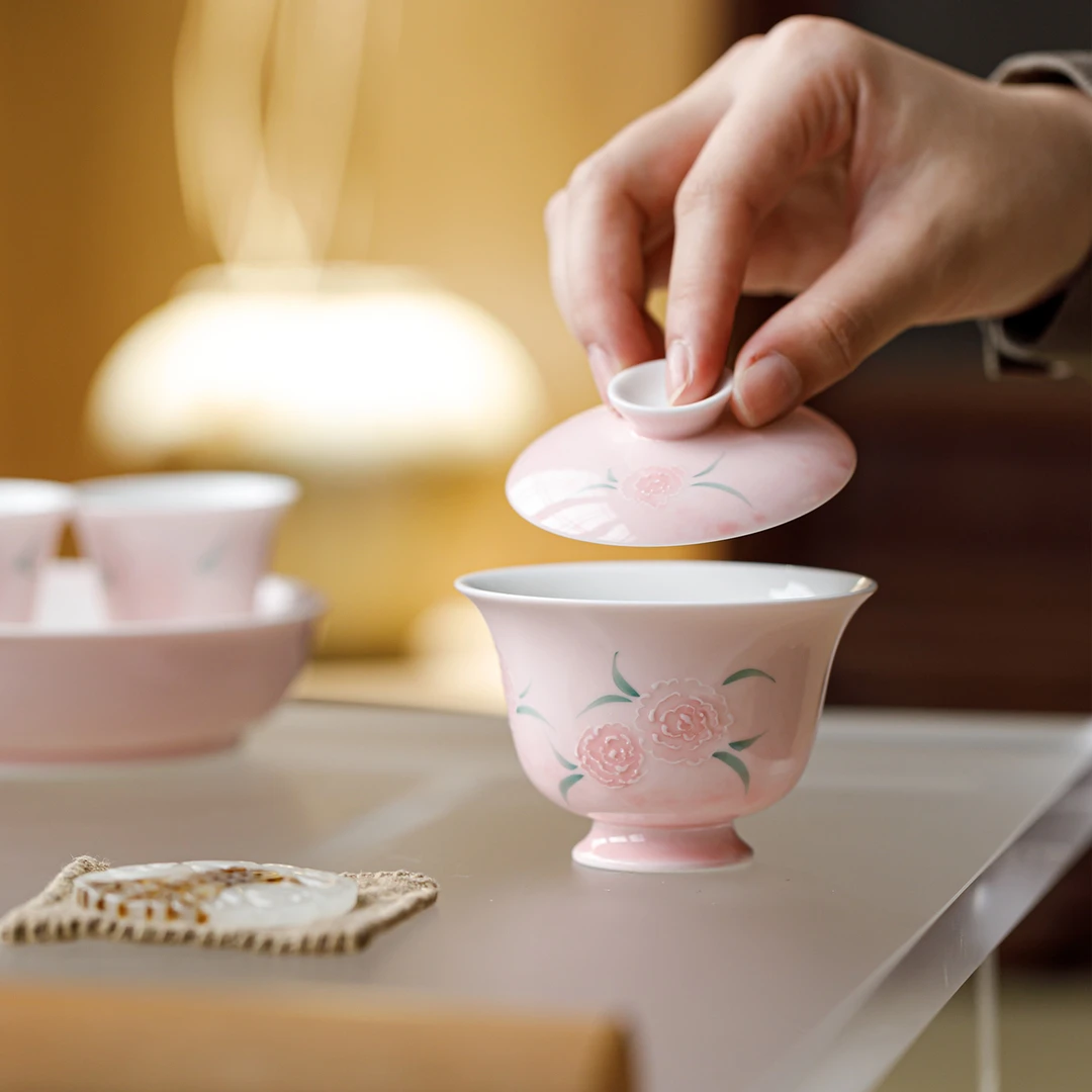 粉釉陶瓷堆绘团花高足盖碗新中式泡茶碗高端手工泡茶器功夫茶具