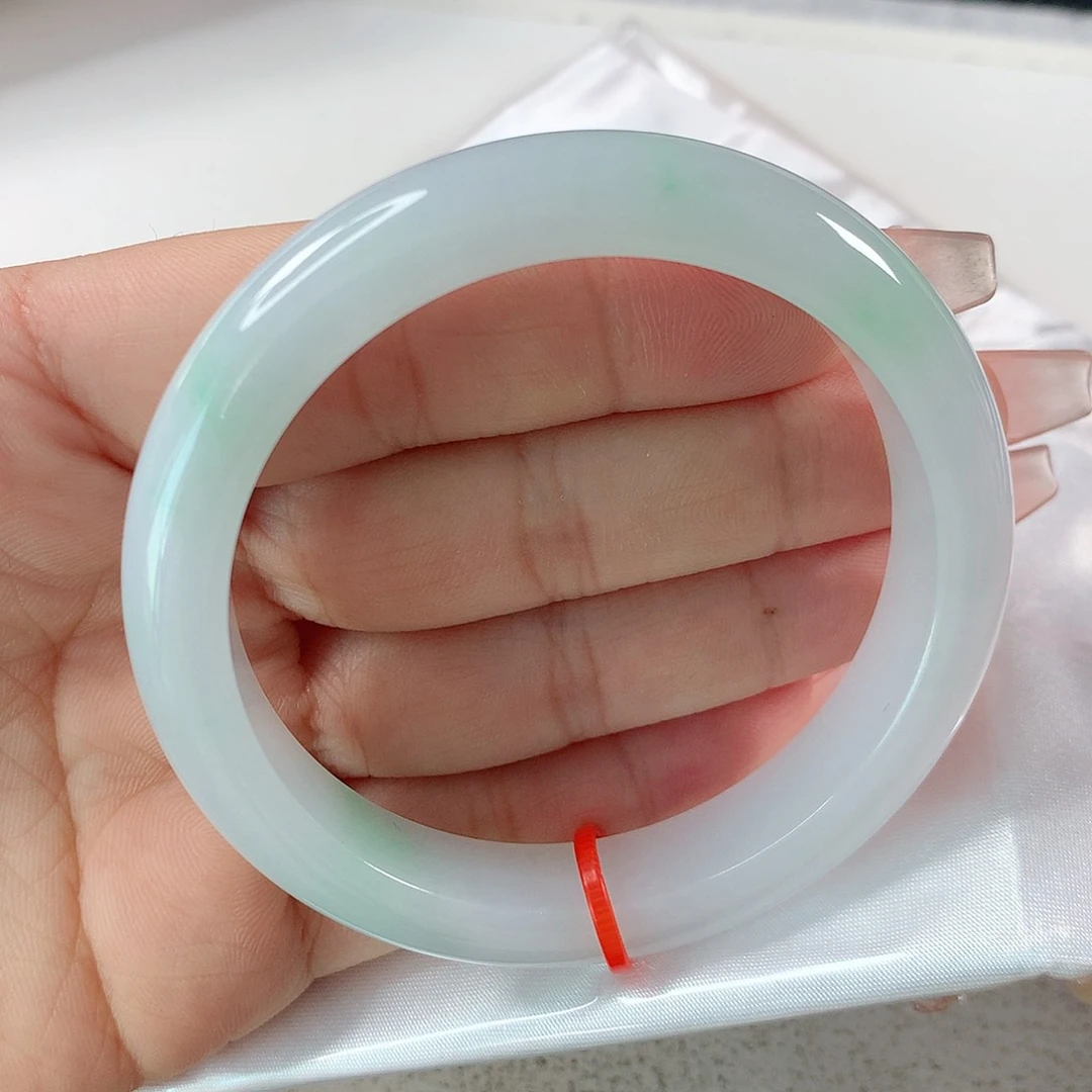 翡翠手镯未镶嵌⑧⑥