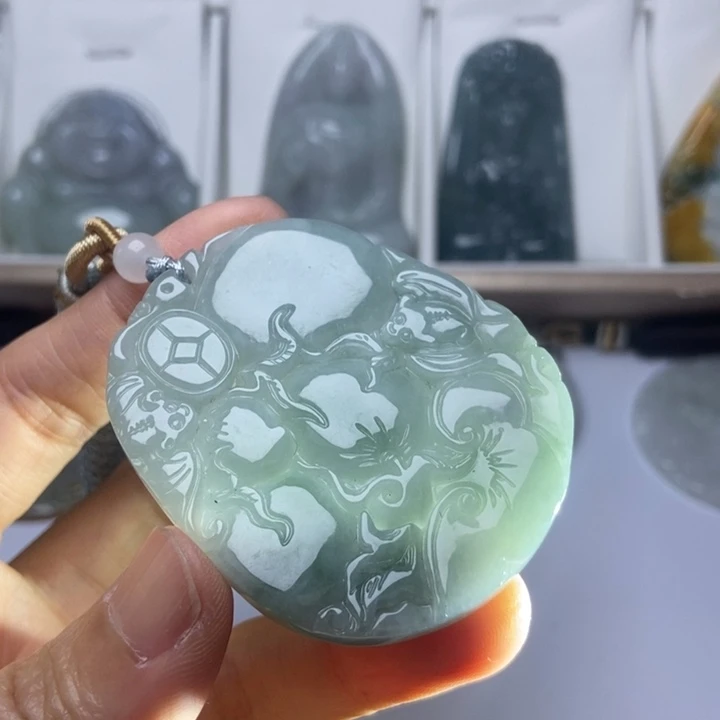 翡翠未镶嵌颈饰翡翠