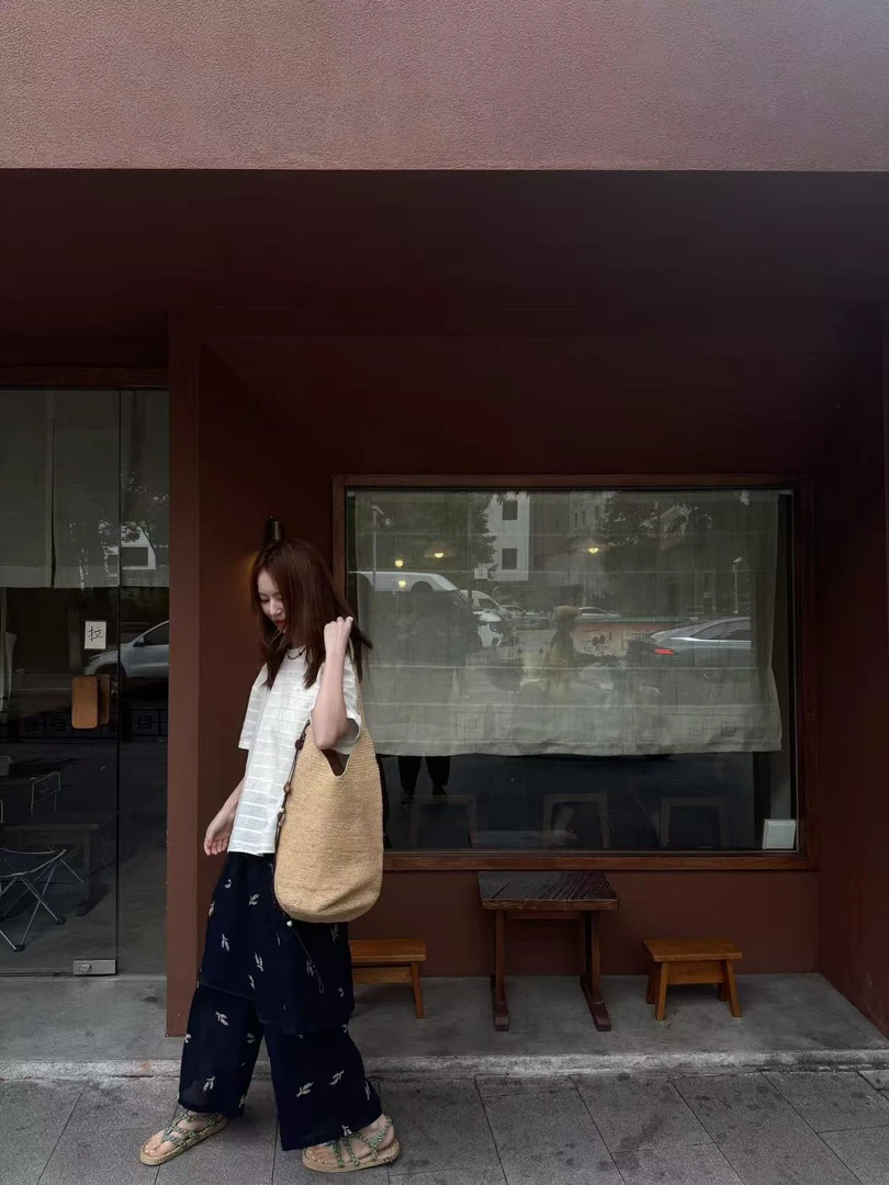 2025春夏新款韩系后背半开纽扣设计圆领条纹小衫拼接抽绳裙裤套装