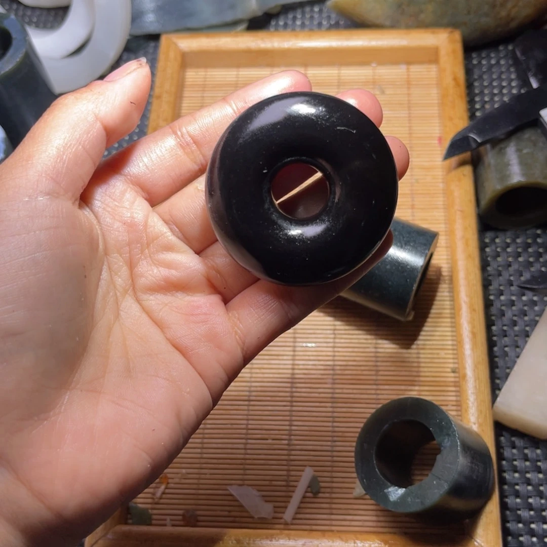 未镶嵌和田玉车挂