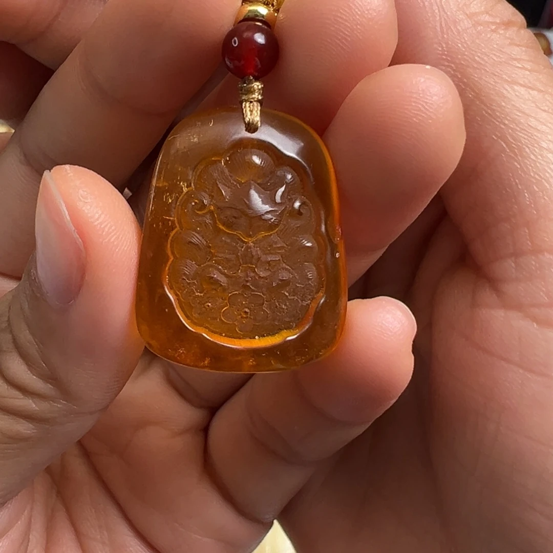 琥珀未镶嵌裸石琥珀