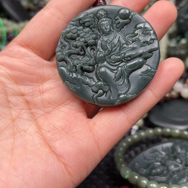 和田玉未镶嵌颈饰