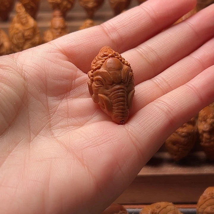 尖***总吊坠橄榄核橄榄核