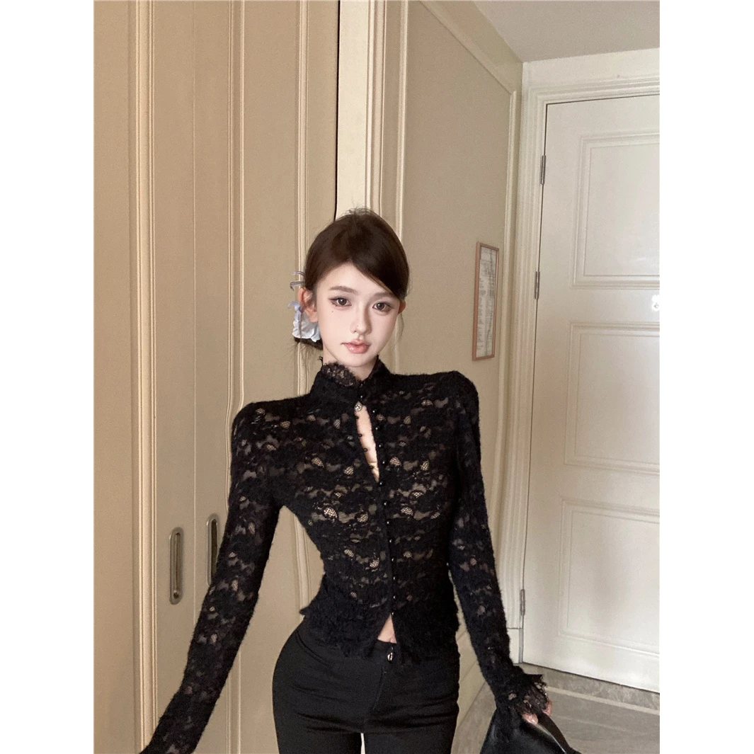 复古黑色立领长袖蕾丝衫女冬季修身显瘦打底衫气质短款喇叭袖上衣