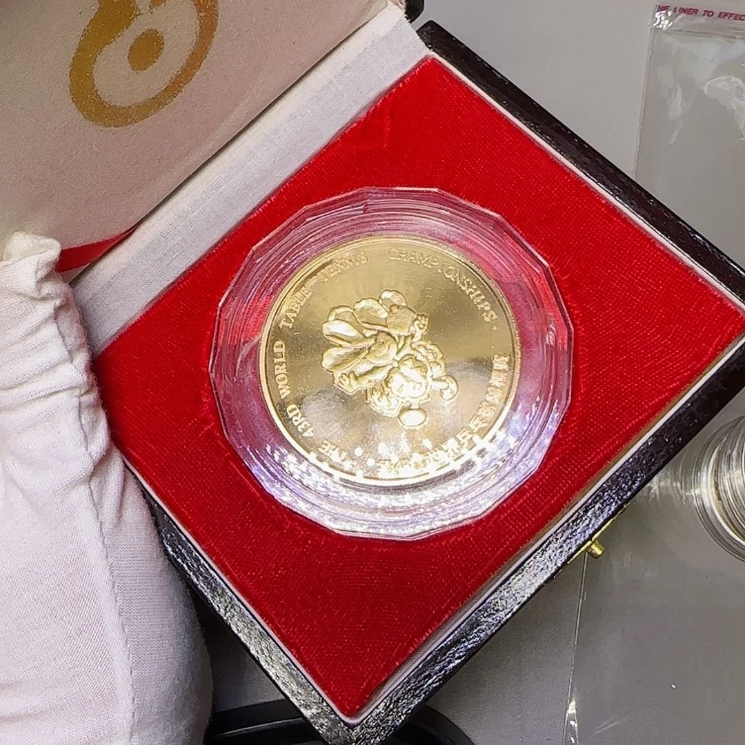 世乒赛纪念章福利出特价