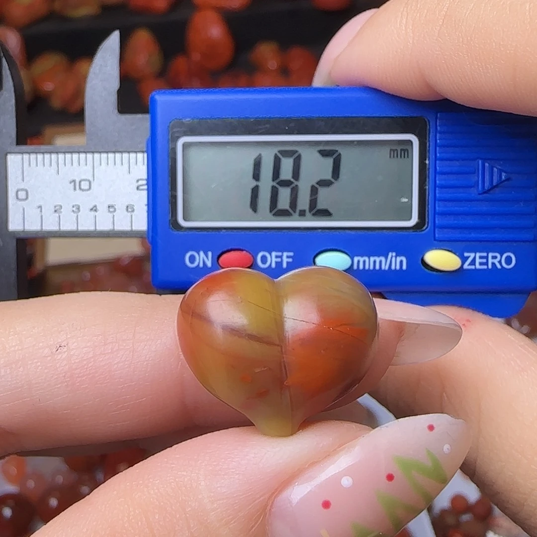 南红玛瑙未镶嵌颈饰