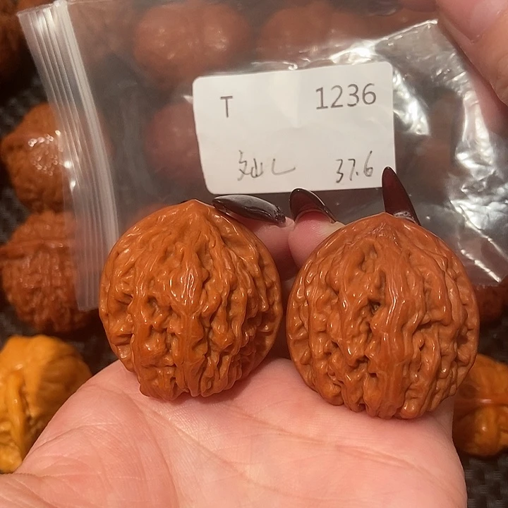 文玩核桃吊坠文山37肚39