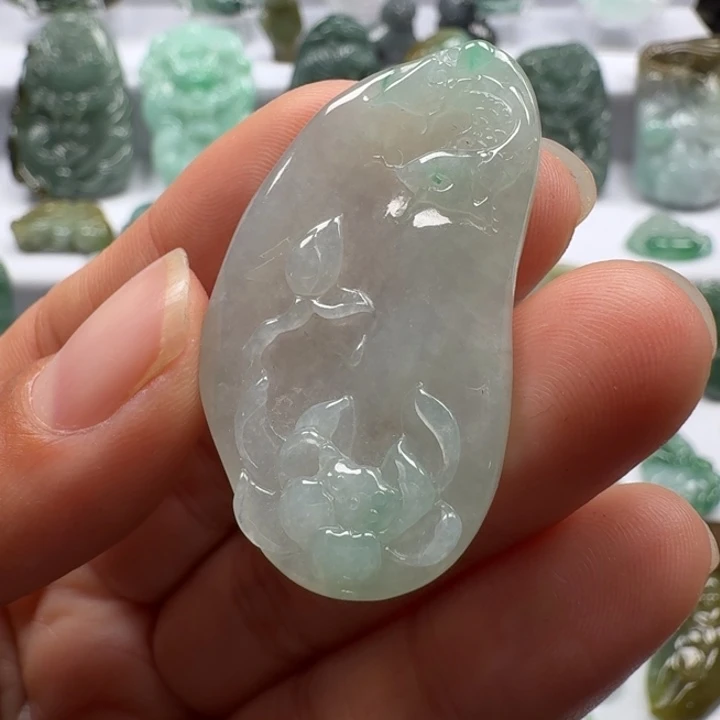 翡翠未镶嵌颈饰翡翠