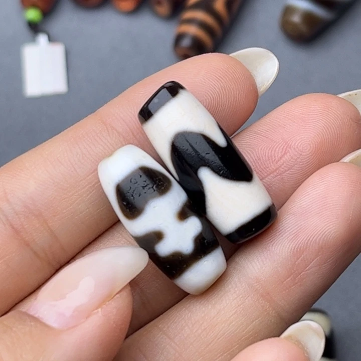 ****巴玛瑙/玉髓未镶嵌颈饰