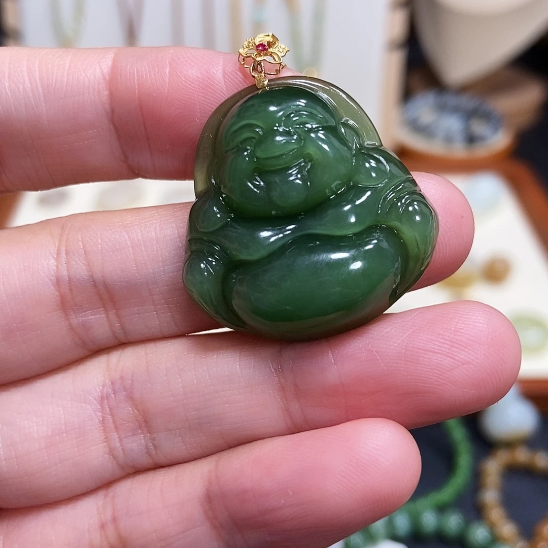 和田玉18K金镶嵌吊坠(赠链)