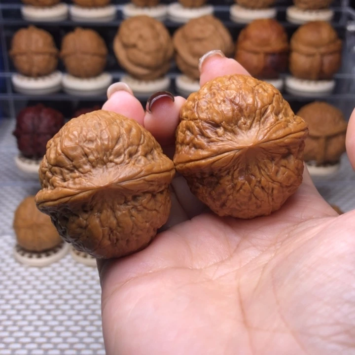 把件文玩核桃53号蟒纹虎头元宝40➕尺