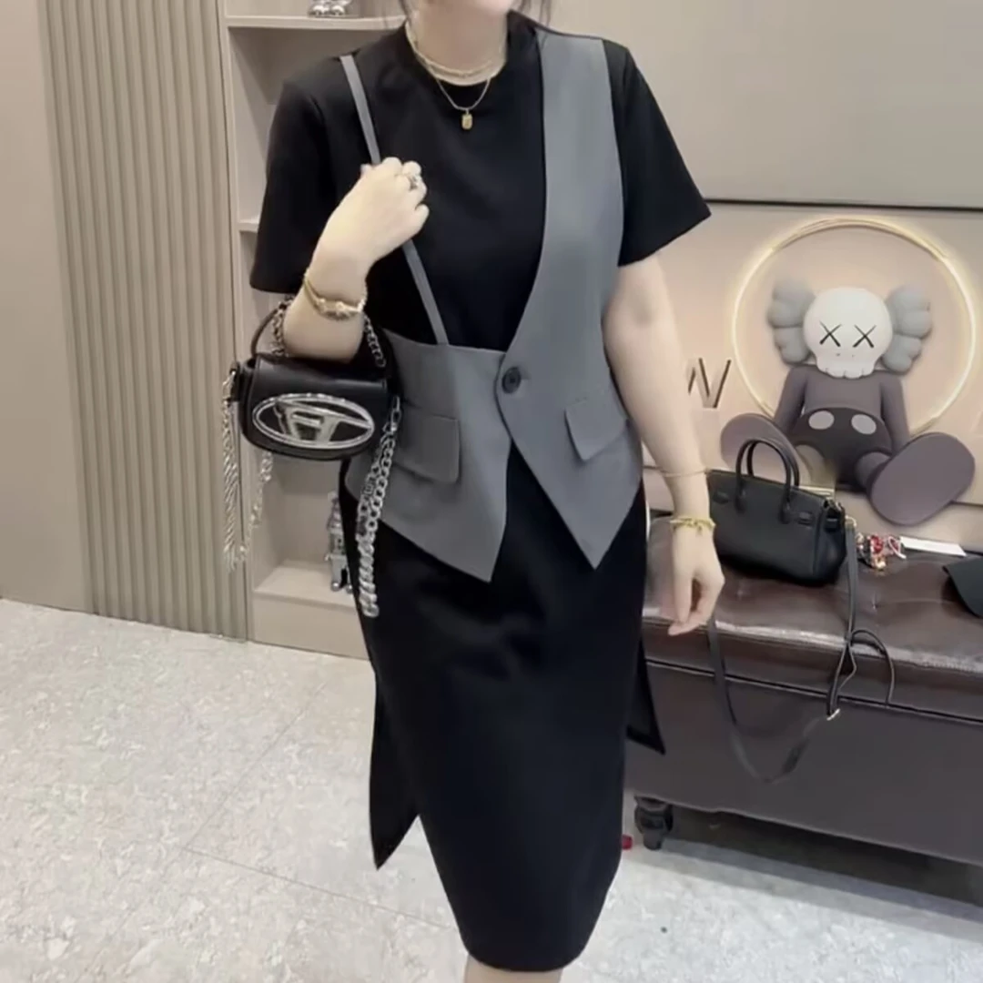 假两件拼接短袖连衣裙女2025夏季新款休闲宽松显瘦百搭通勤小黑裙