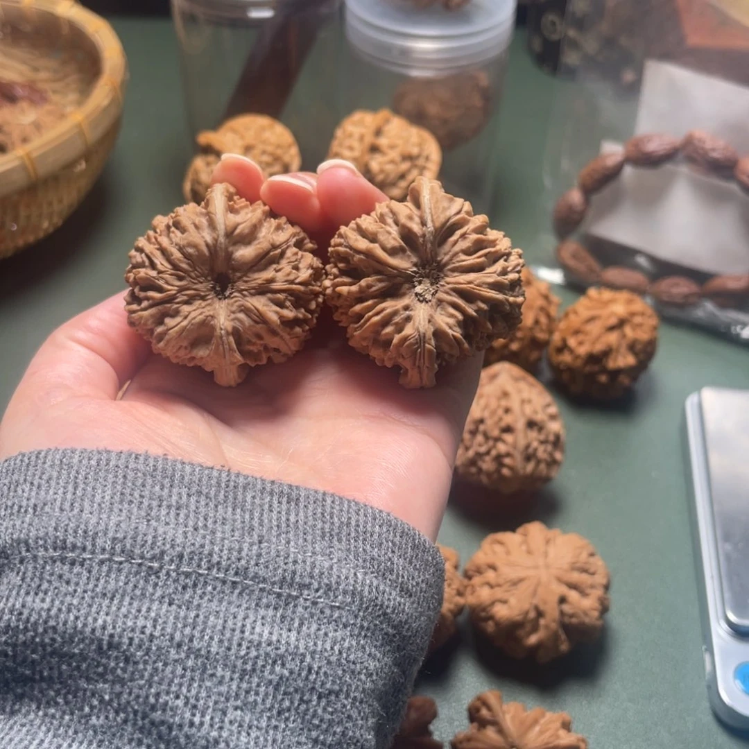 文玩核桃吊坠137狮子头