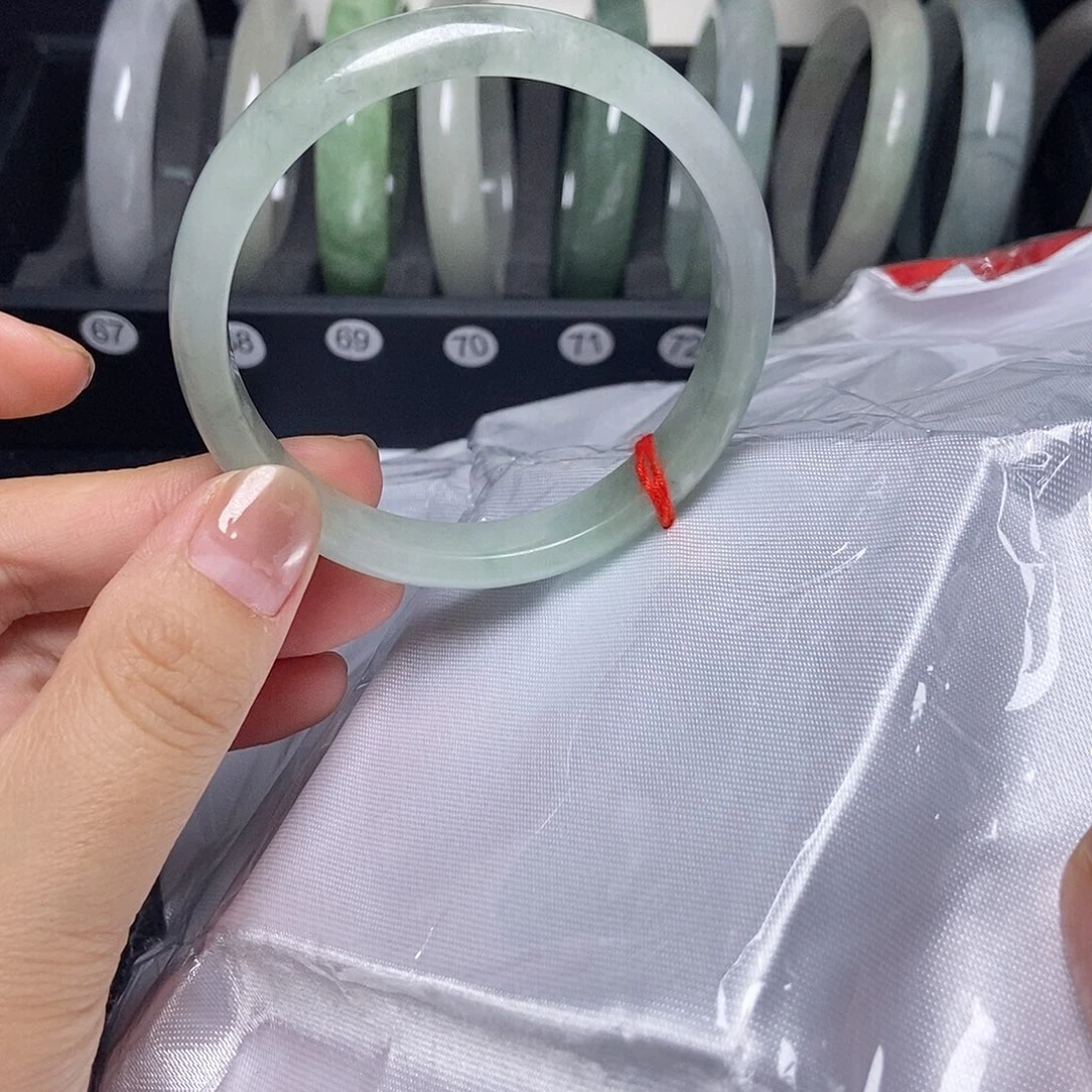 翡翠未镶嵌手镯56.4圈