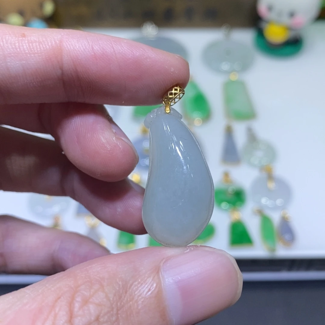 翡翠18K金镶嵌吊坠(不含链)