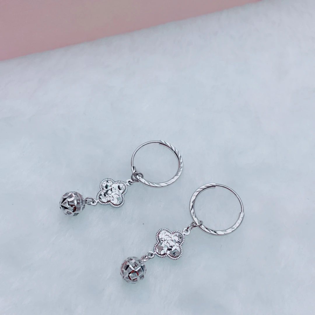 PT950铂金耳饰   碎碎冰四叶草铂金耳圈吊