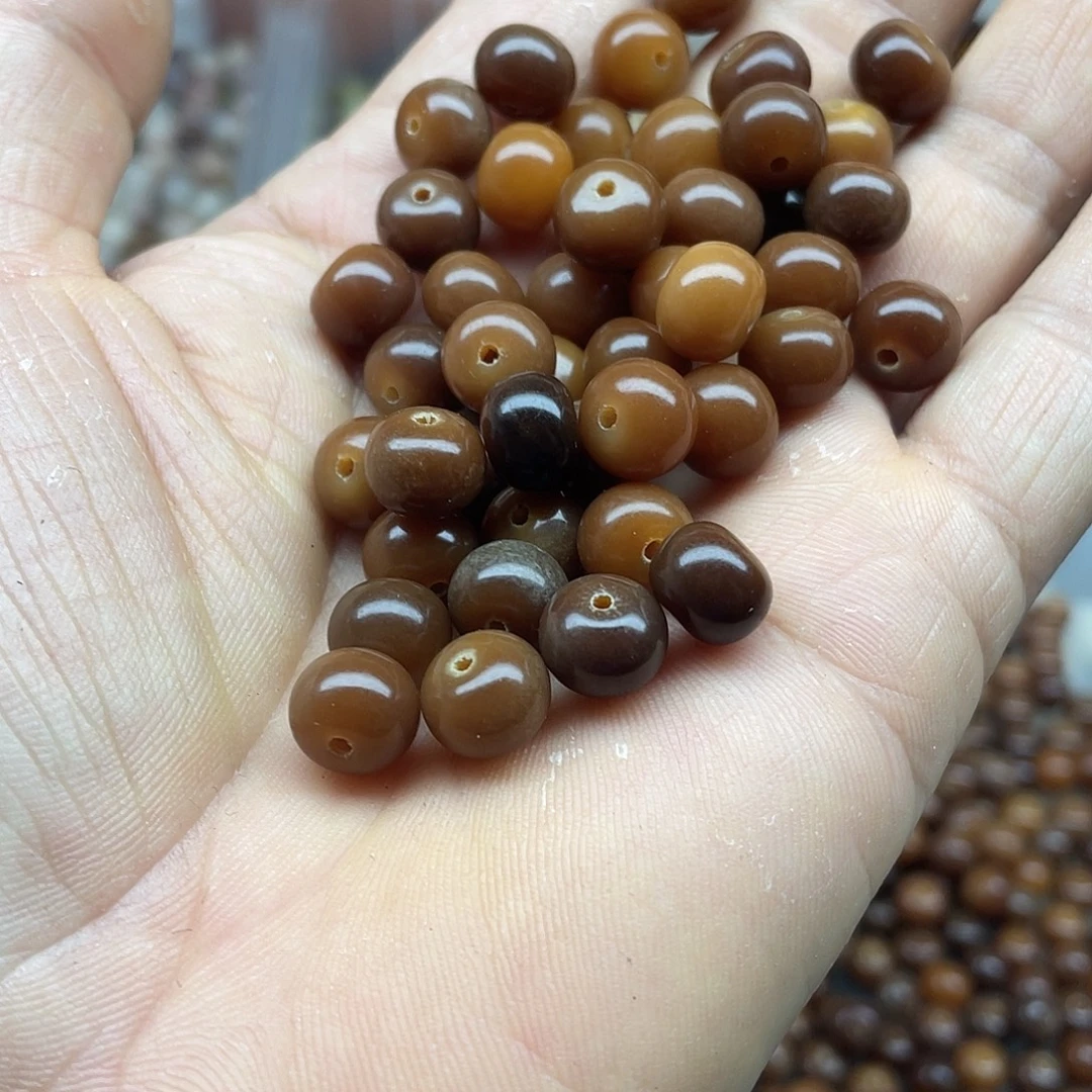 白玉菩提吊坠9、7巧克力苹果100颗➕灯牌宠100颗