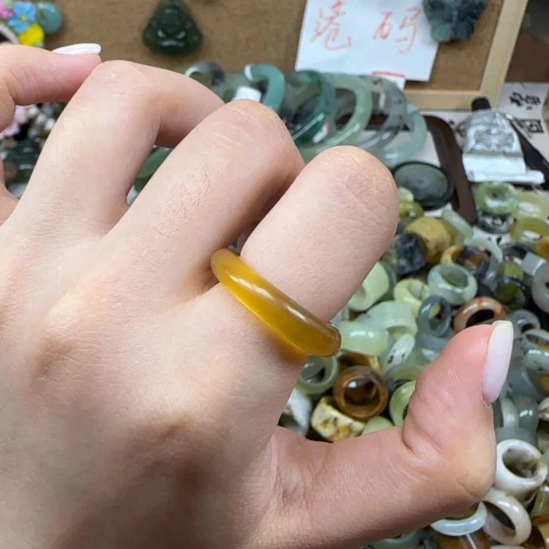 蛇纹石玉未镶嵌戒指内径17 港14