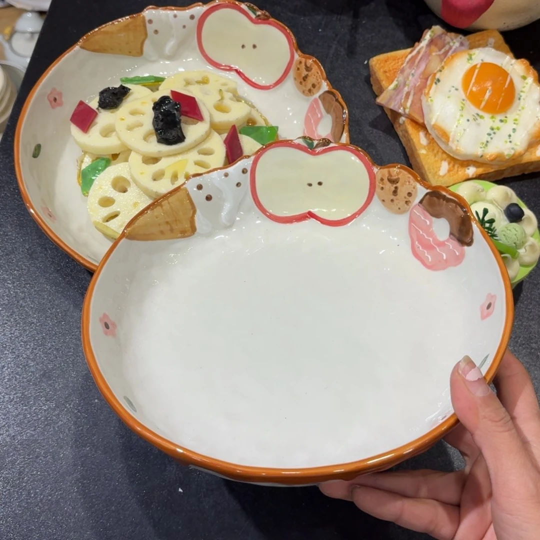 瓷釉下彩两个8.7寸盘子