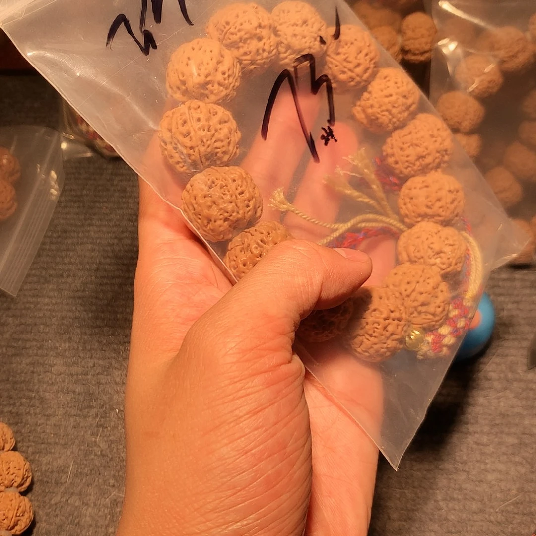 金刚菩提手串F****N23。