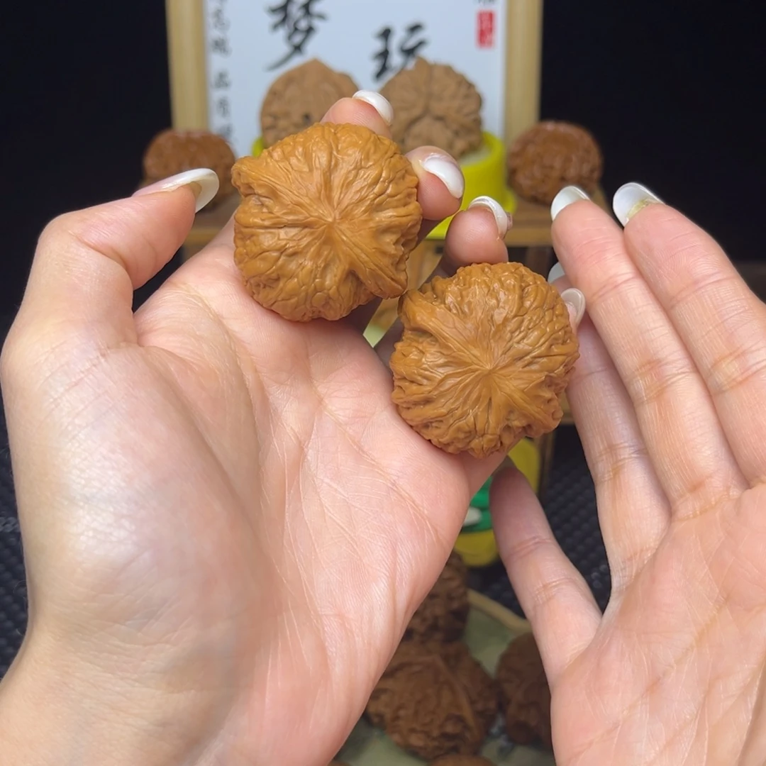 文玩核桃吊坠铁锤42微修打底