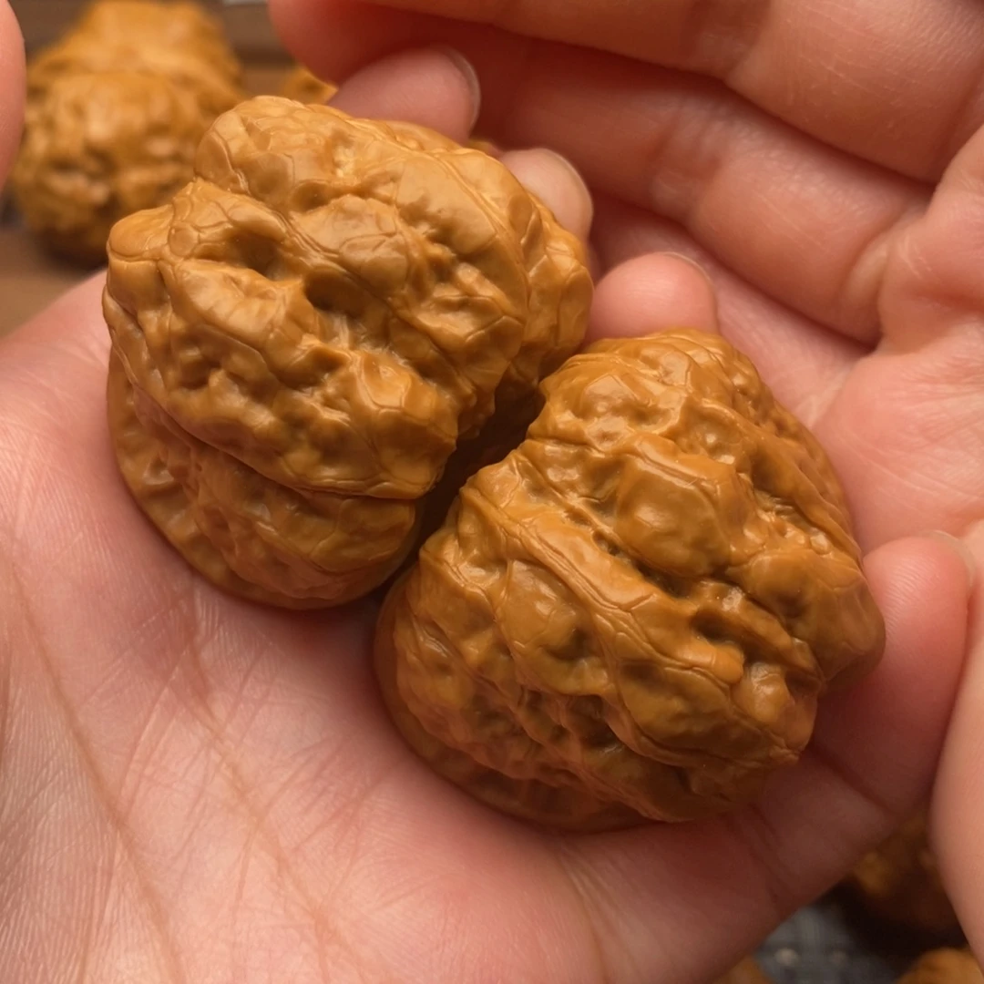 文玩核桃把件非***刘边42左右