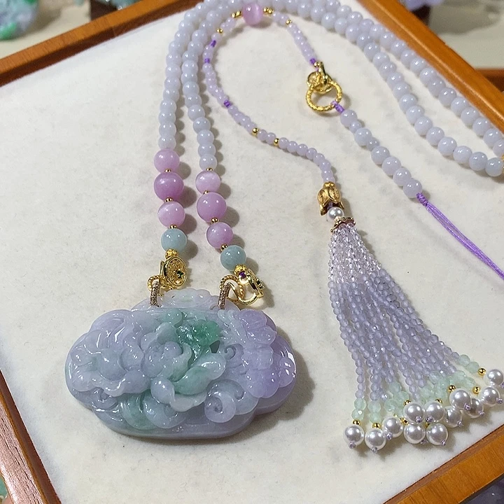 翡翠未镶嵌颈饰翡翠吊坠