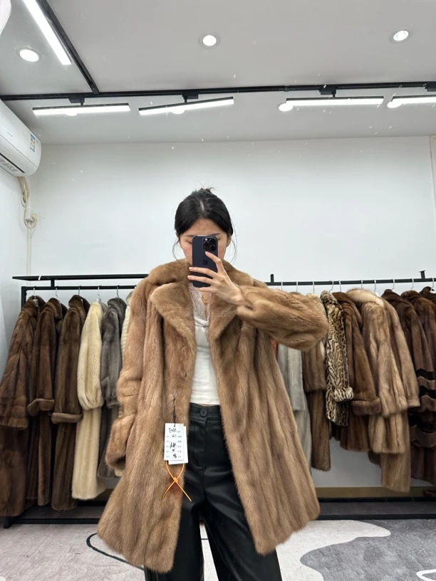 SS07金棕色中古进口水貂毛外套，溜肩袖长70胸围106衣长80