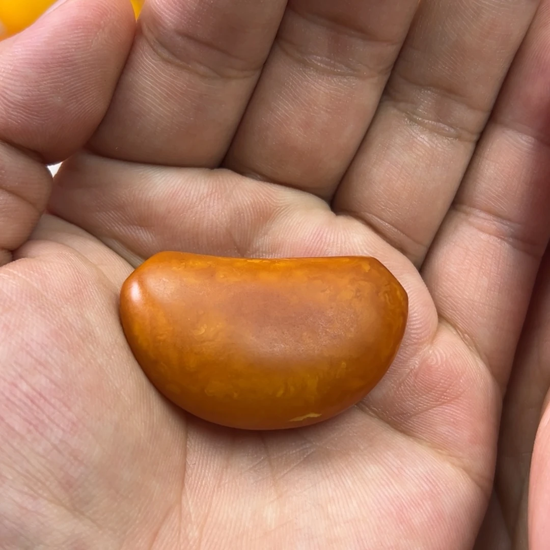 缘***凡琥珀吊坠(不含链)未镶嵌