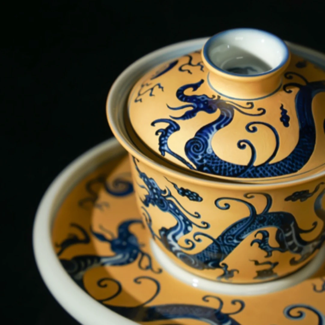 快雪时晴汉龙描金三才盖碗